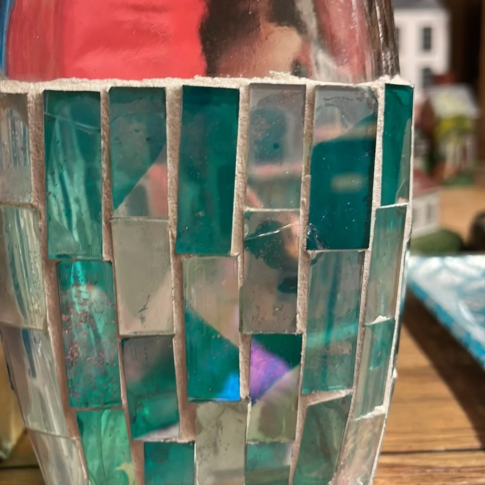 Beautiful, mosaic, glass, toothbrush holder